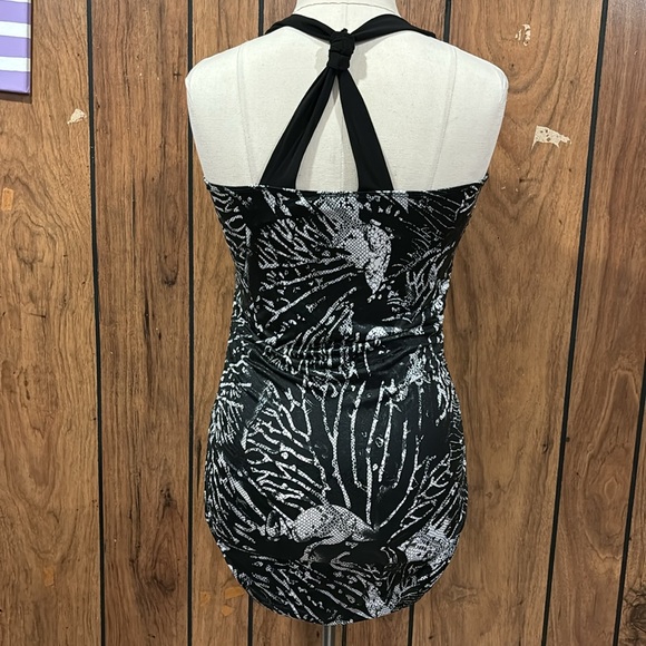Black and White Halter Mini Dress - Picture 5 of 8
